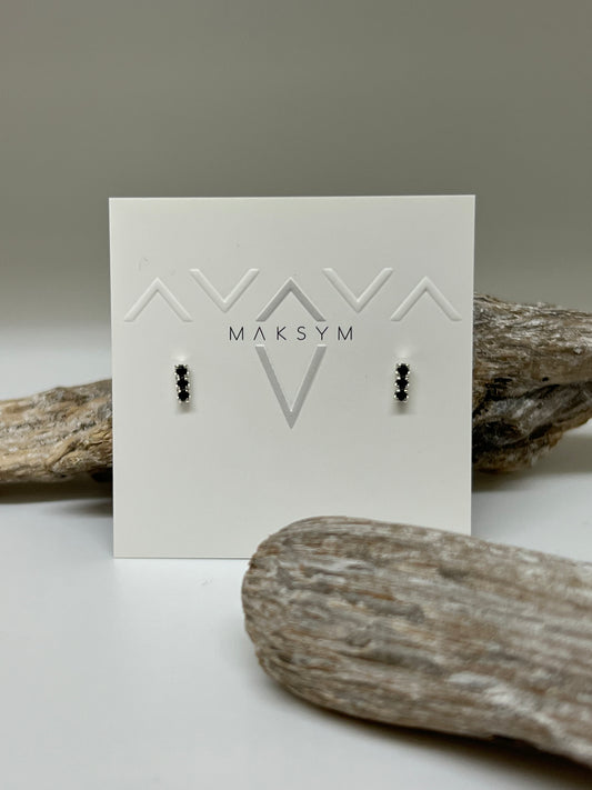 Boucles d'oreilles barres + 3 spinelles noir // Argent Fait main à Montréal Maksym 