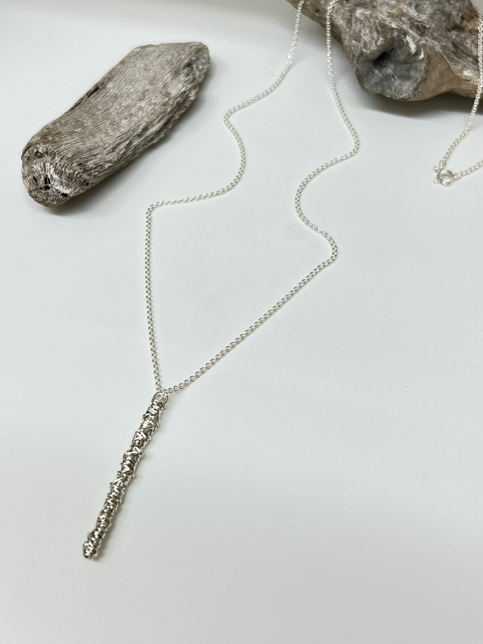 Collier Twist en Argent 925 Fait main en Outaouais Dianne Rodger 