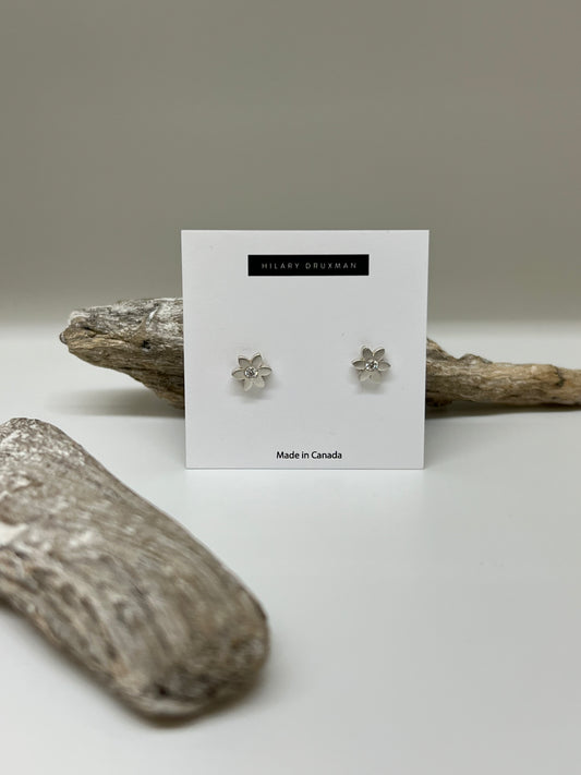  Boucles Fleur Argent avec Zircon Fait à Winnipeg par Hilary Druxman 28e2.3