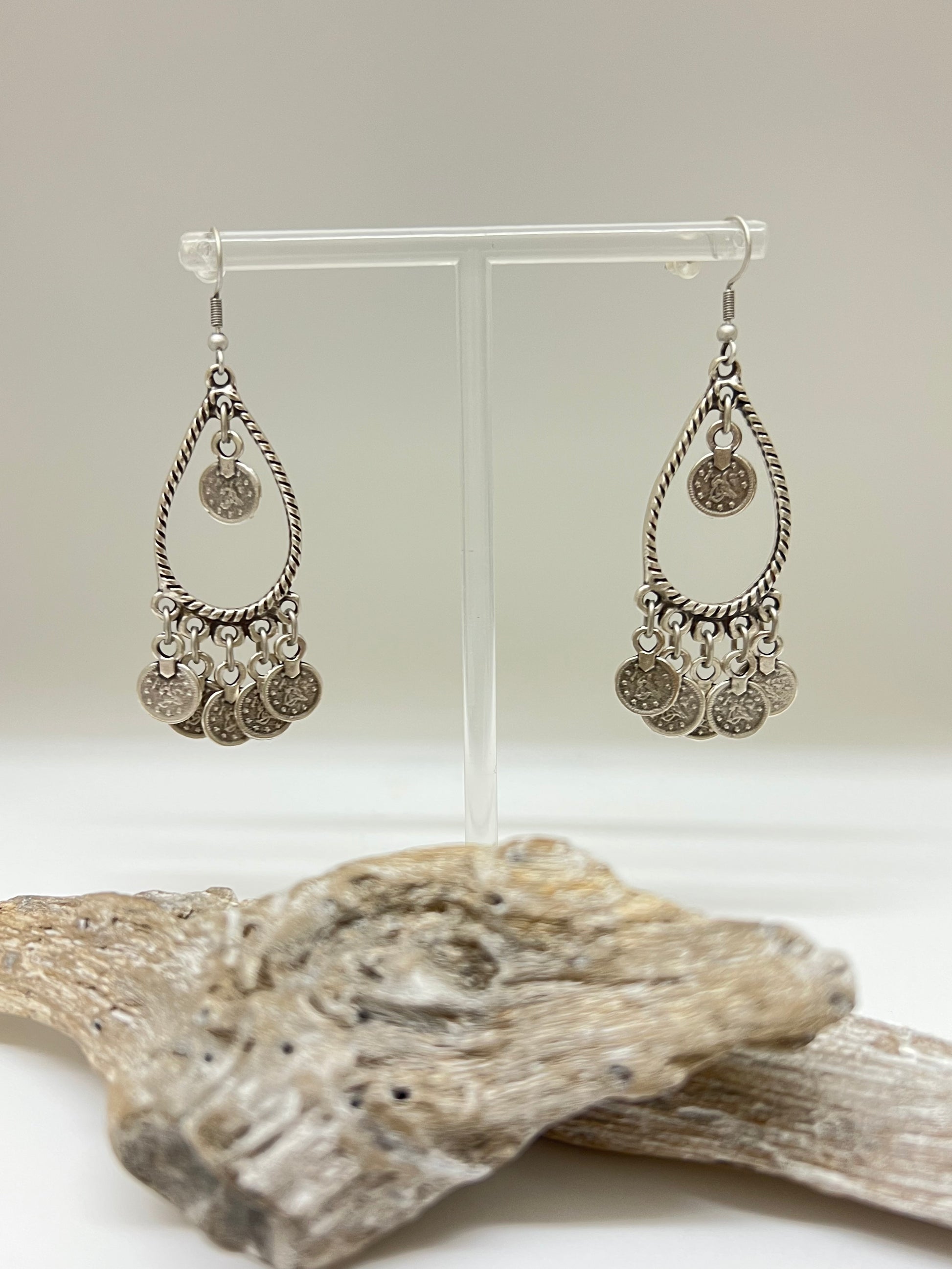 Boucles d'oreille Sasha Zamac dessinée à Montréal Sazzu ME5581 