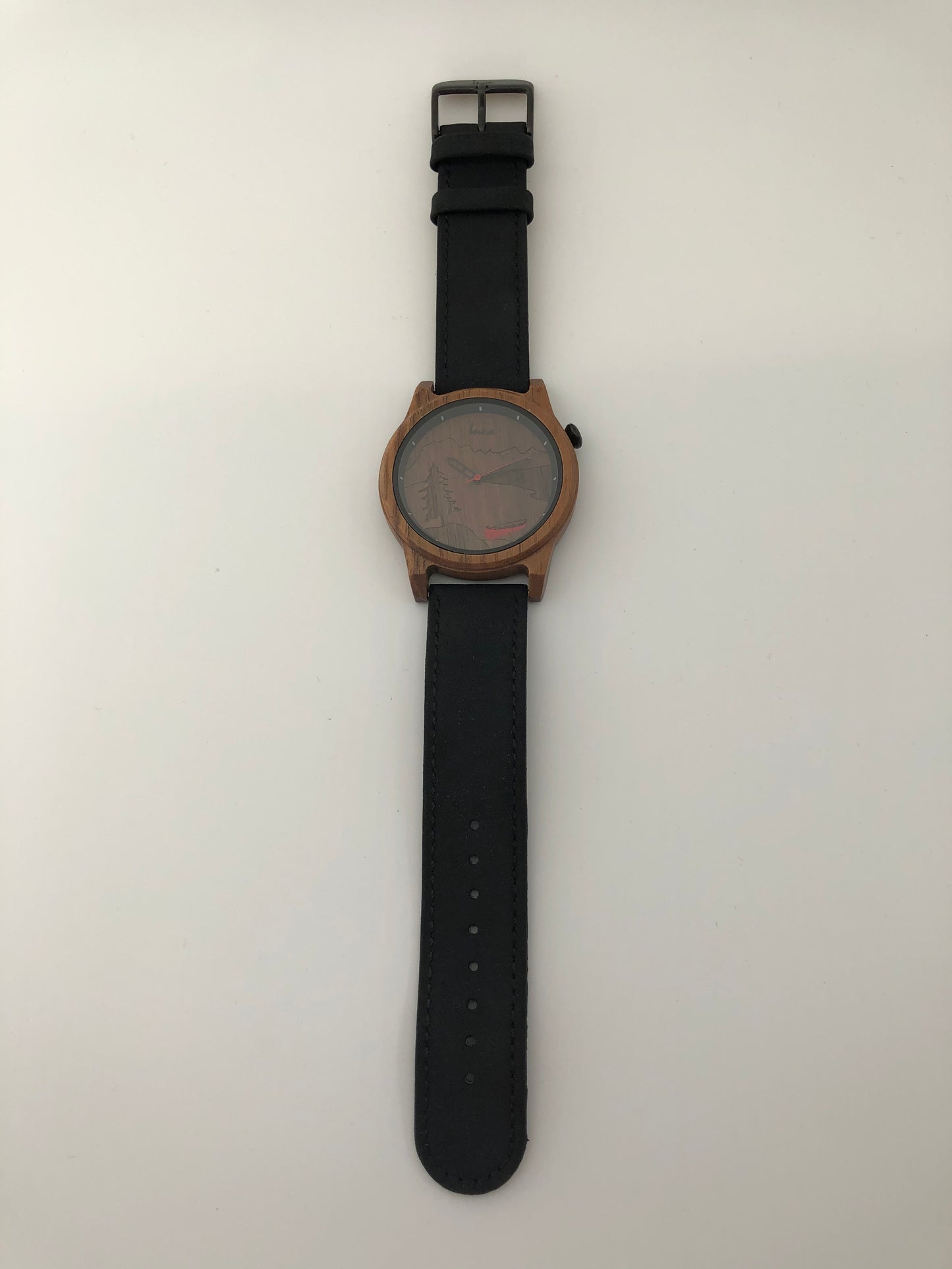 Montre Rocky Mountain en Bois Dessinée au Québec