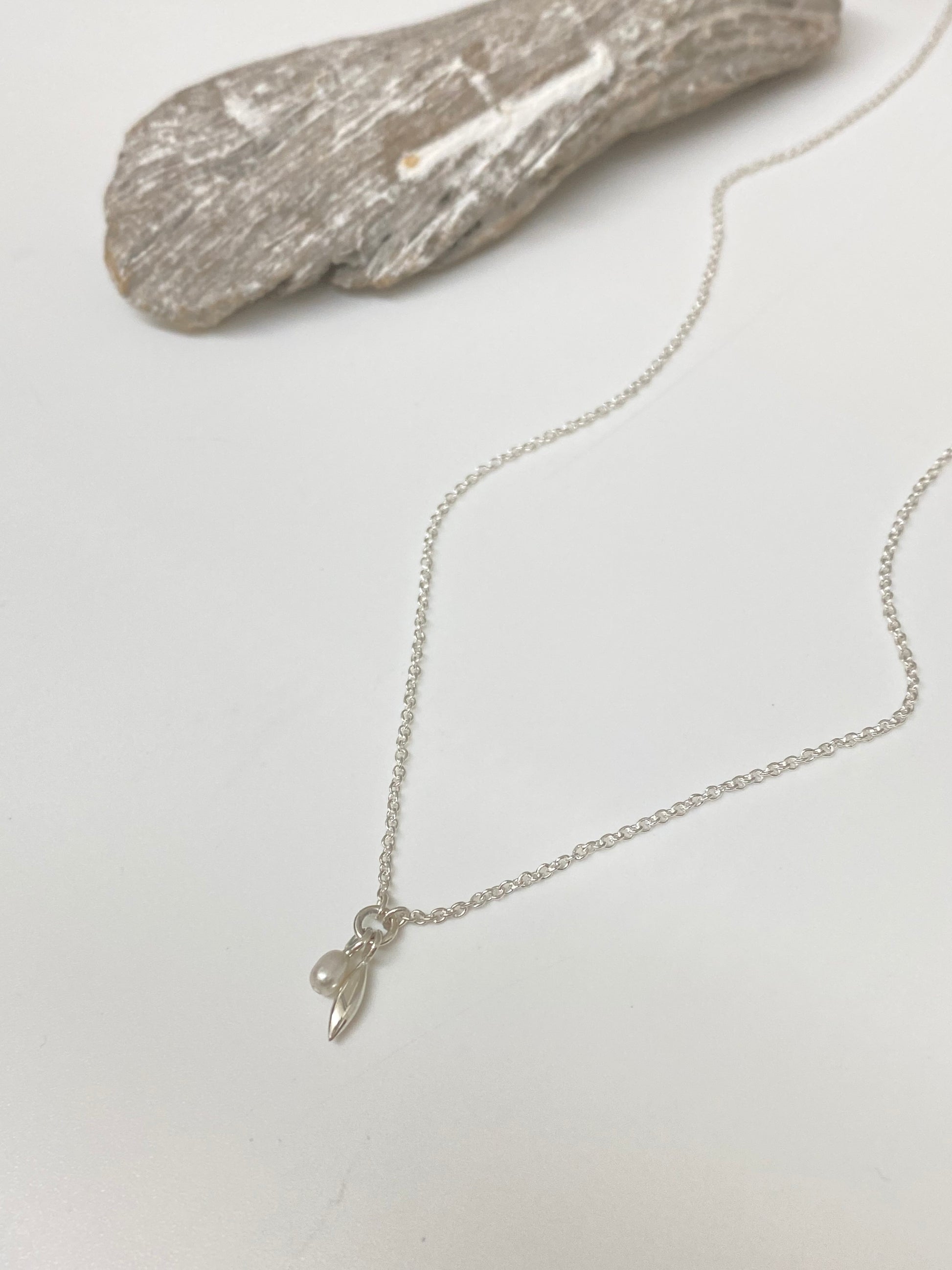 Collier petite perle marquise Argent 925 Maksym joaillerie  Montréal
